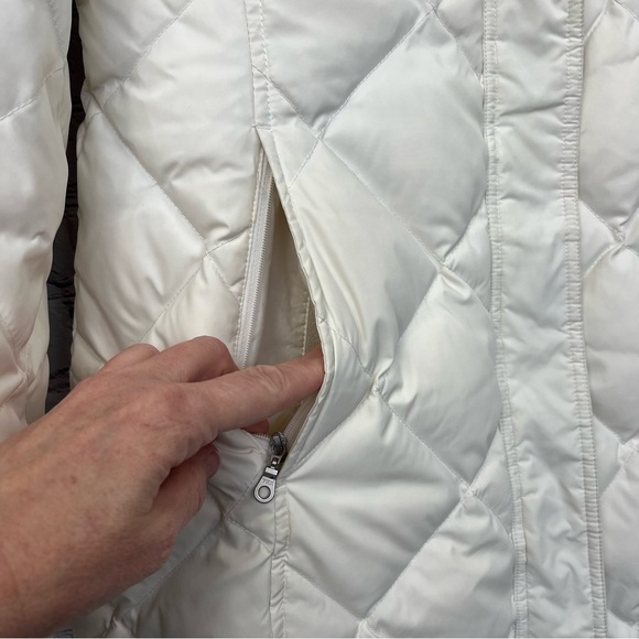 Eddie Bauer Yukon Classic Down Hooded Quilted Parka 700 Fill Off-White Sz M - Picture 12 of 16